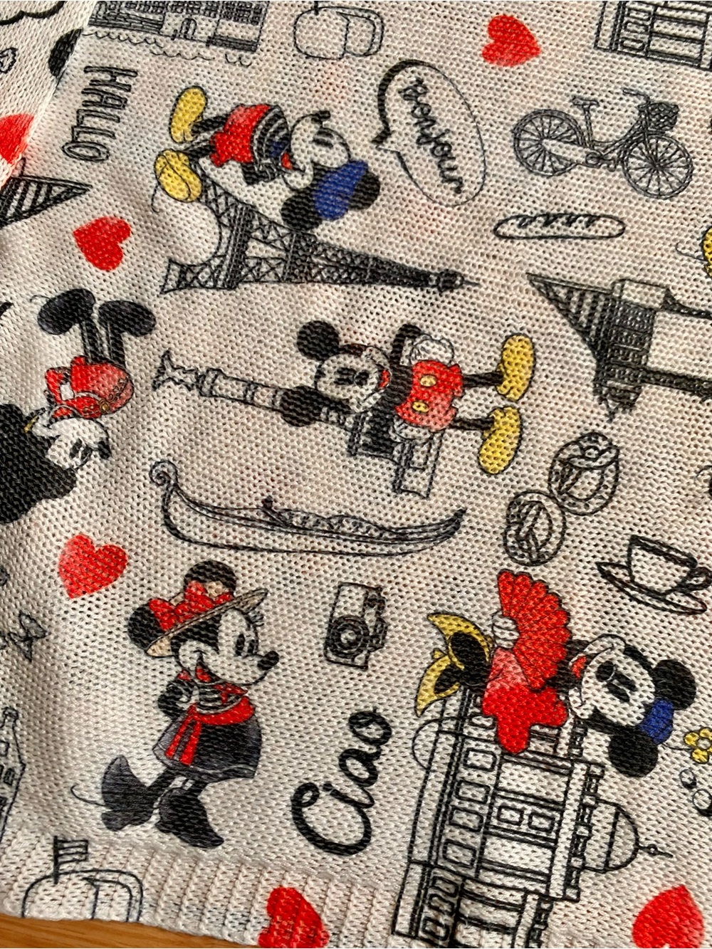 Vintage Disney Sweater Mickey Mouse Europe Graphic Print - Picture 3 of 9